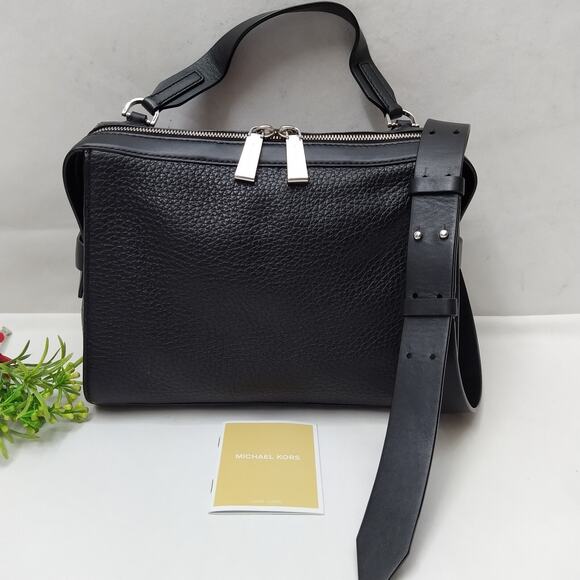 Michael Kors Ingrid Black Pebbled Leather Crossbody Shoulder Bag -NWT $298 - Picture 1 of 16